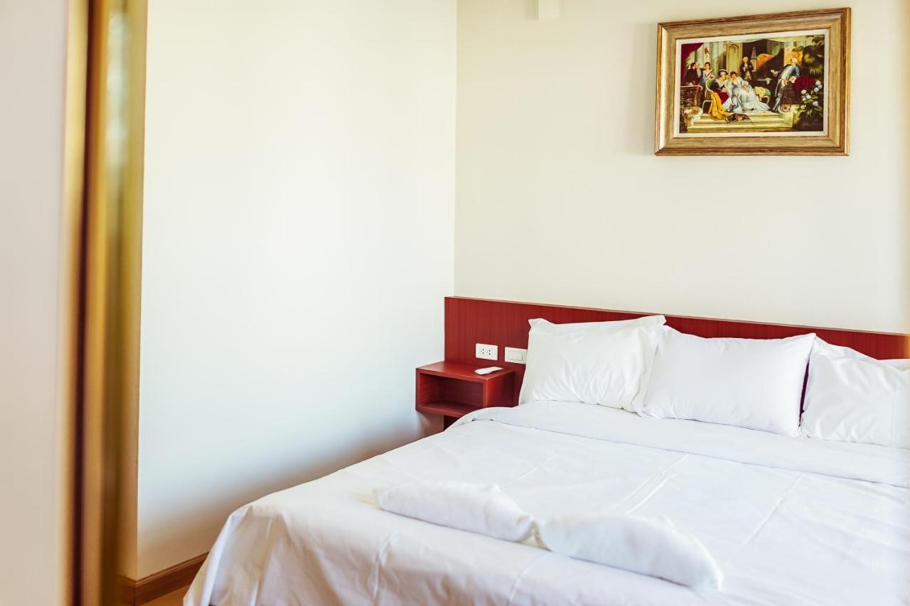Douangpraseuth Hotel Виентиане Екстериор снимка