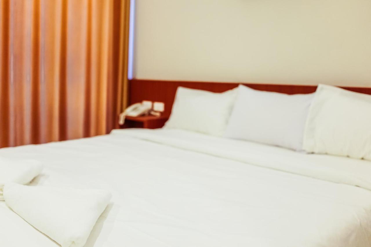 Douangpraseuth Hotel Виентиане Екстериор снимка