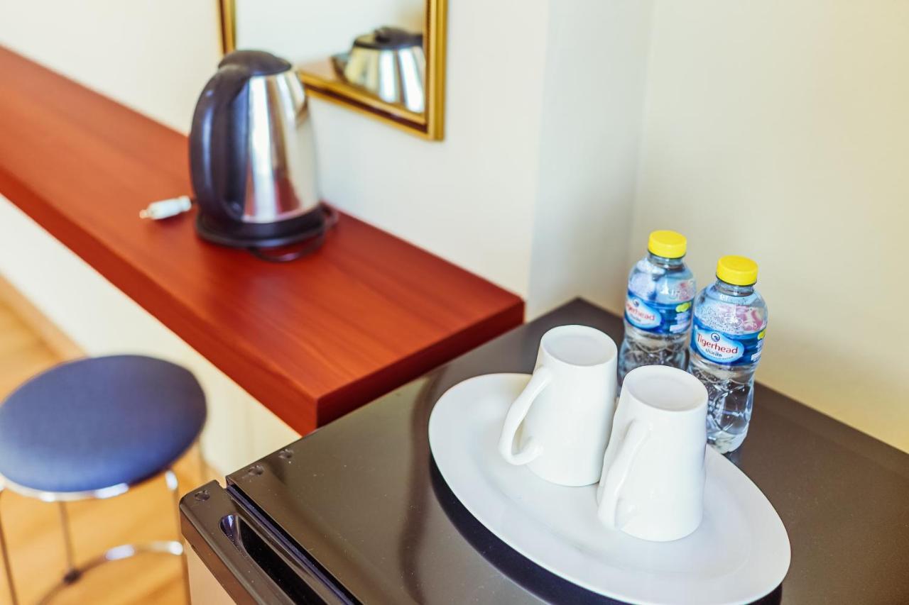 Douangpraseuth Hotel Виентиане Екстериор снимка