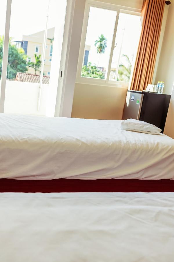 Douangpraseuth Hotel Виентиане Екстериор снимка