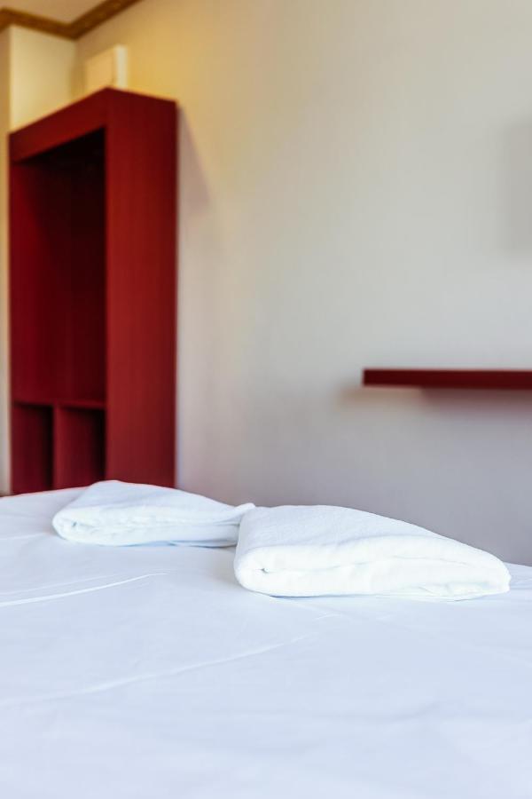 Douangpraseuth Hotel Виентиане Екстериор снимка