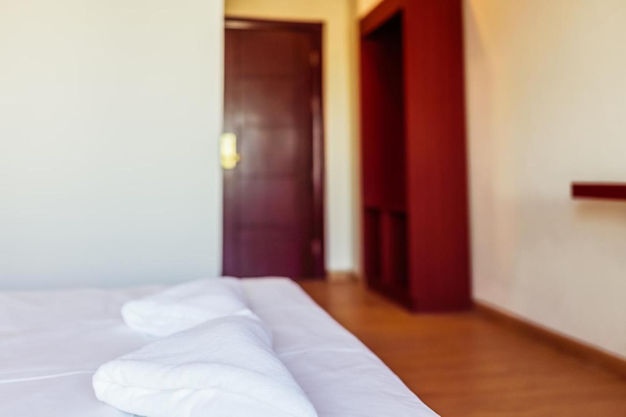Douangpraseuth Hotel Виентиане Екстериор снимка